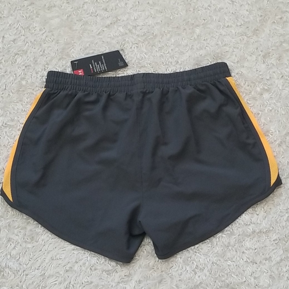 NWT Under Armour Shorts - Picture 5 of 7